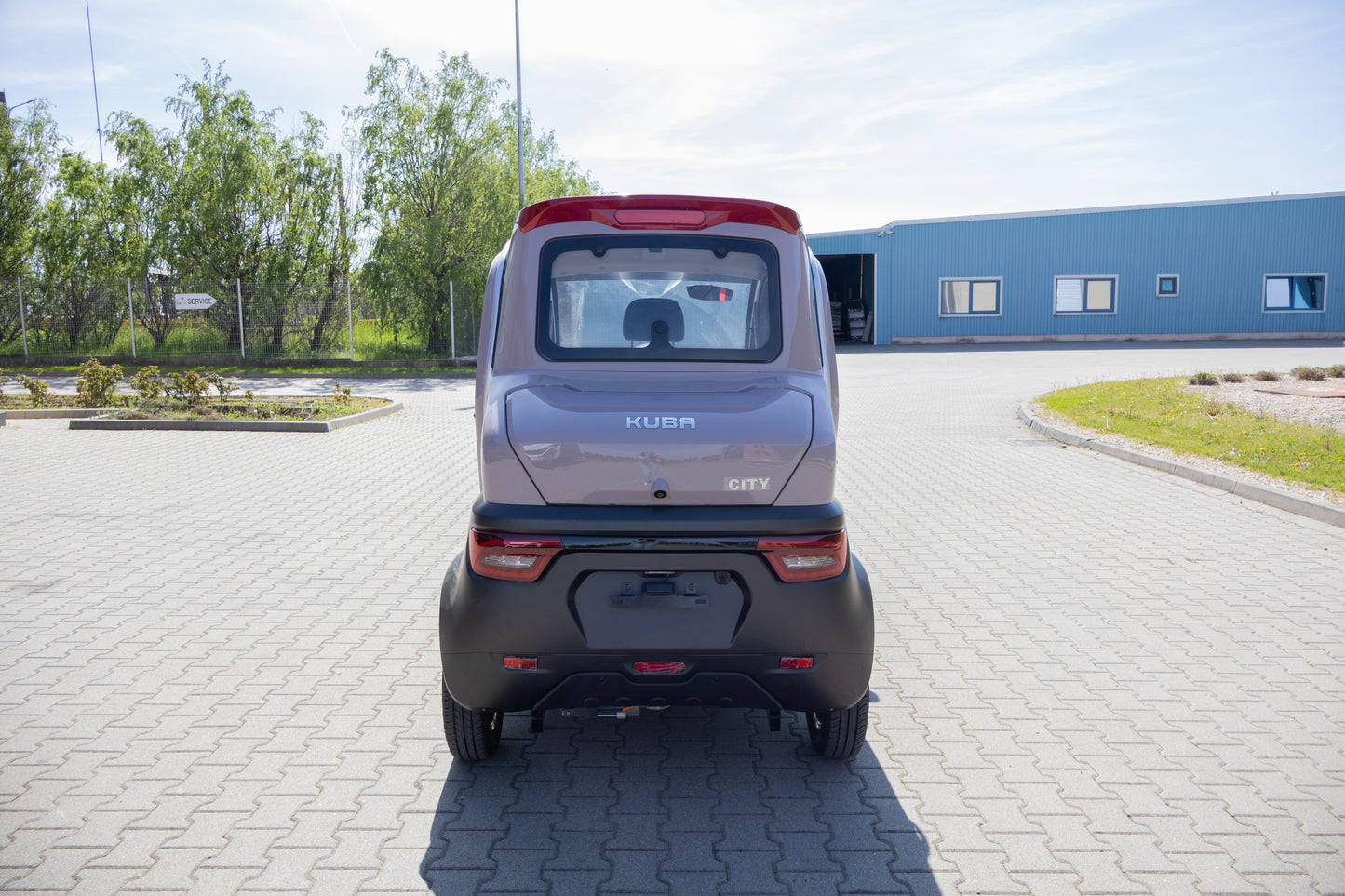 masina electrica kuba city, autonomie 90 km, viteza 45 km/ h