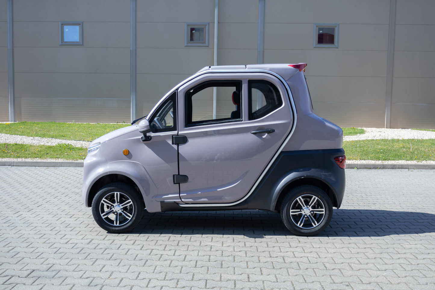 masina electrica kuba city 3000 W, 72 V, 58 Ah, 3 pasageri
