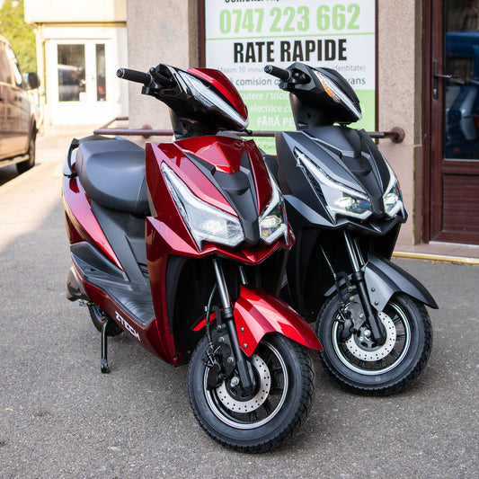 Scuter Electric Fără Permis Z-TECH ZT-52, Viteză Maximă 25 km/h, Autonomie 55km, Motor 990W, Baterie 60V 20Ah