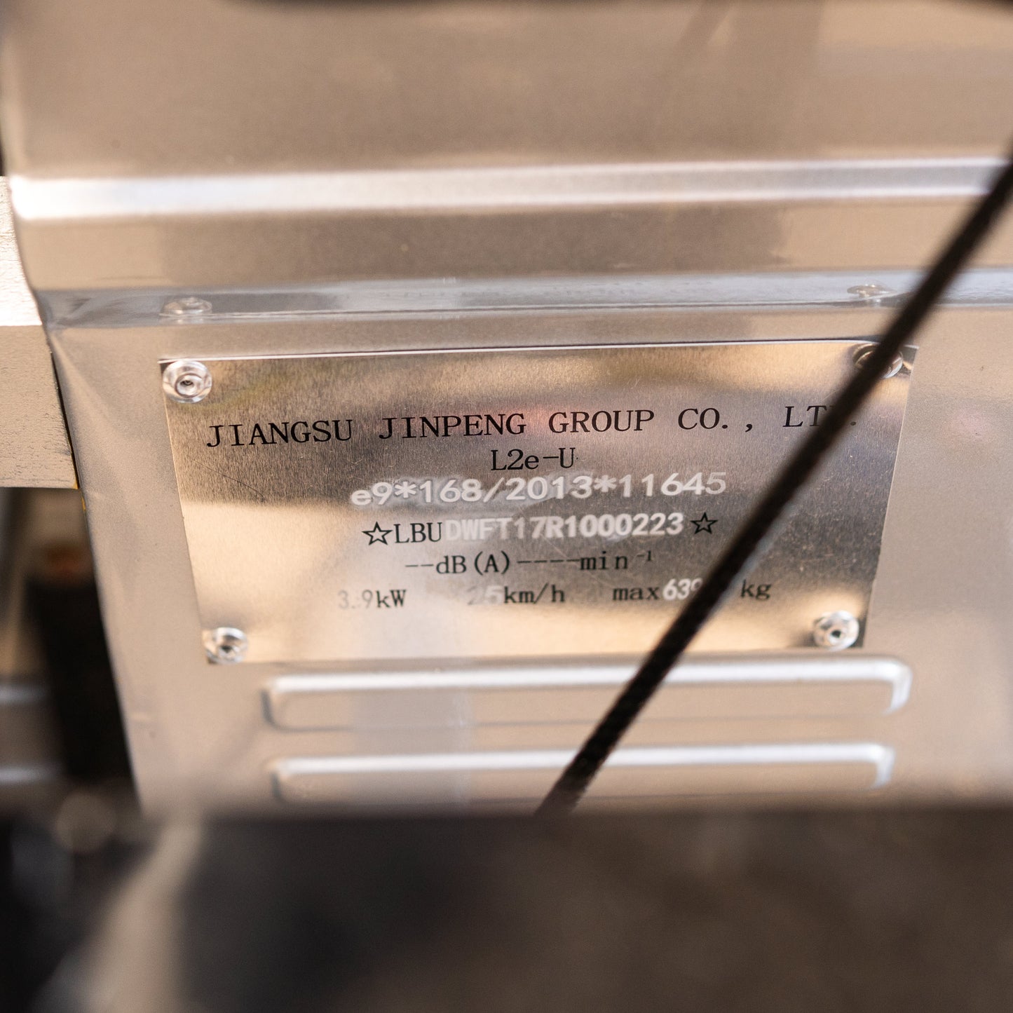 Triciclu electric cu benă basculabilă, fără permis (viteza 25Km/h), AMR 400, 3900W, acumulatori 80Ah