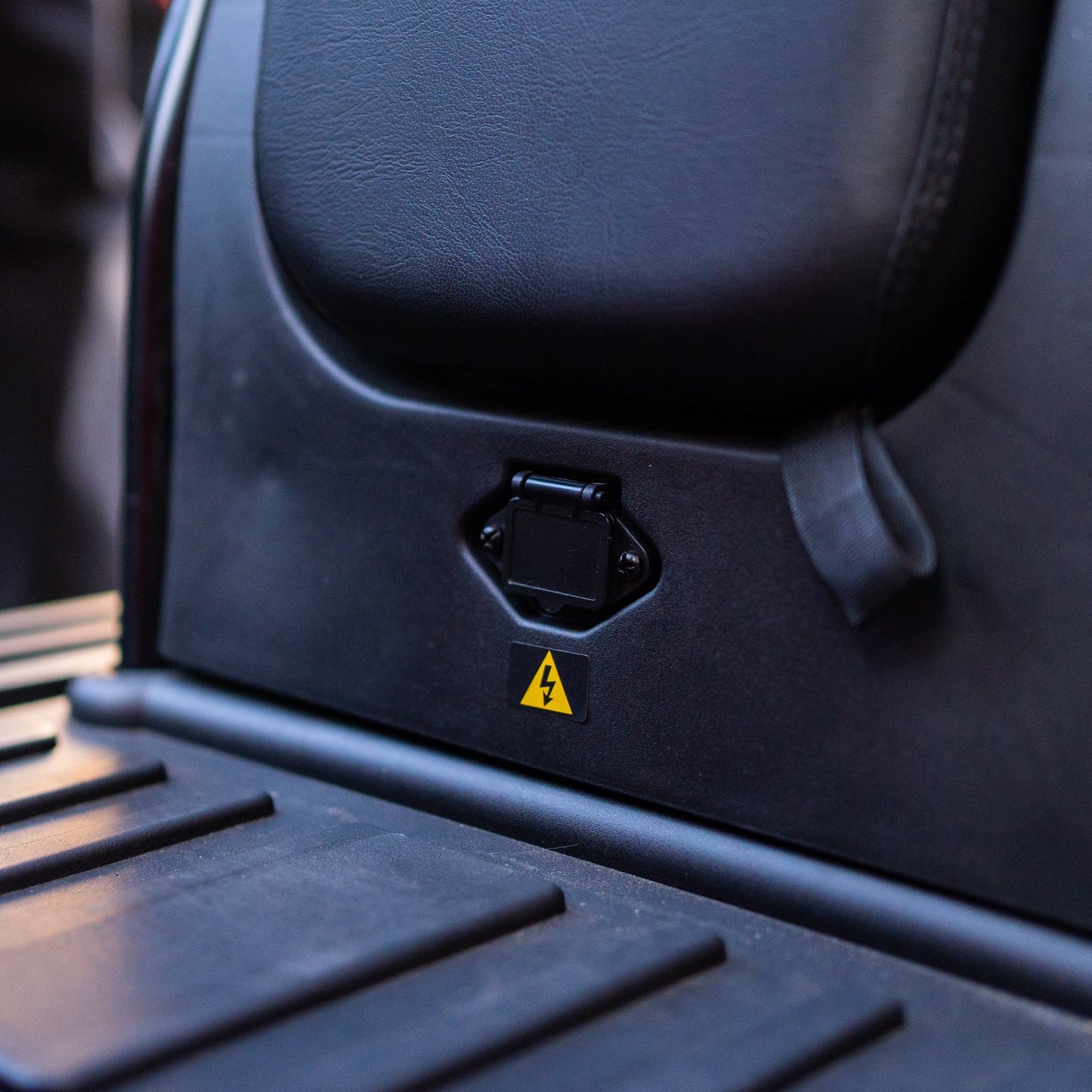 Tricicletă Electrică RUZGAR ARORA Fără Permis, Viteză Maximă 25km/h, Autonomie 45km, Motor 650W, Baterie 60V 20Ah