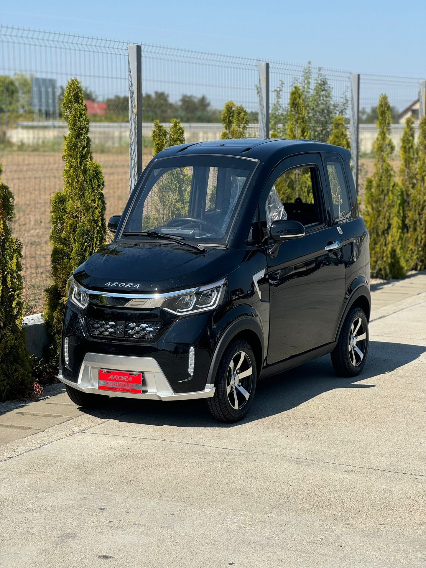 Mașină Electrică Fără Permis S1 ARORA, 2 Locuri, Viteză Maximă 25 km/h, Autonomie 70km, Motor 2000W, Baterie 72V 58Ah