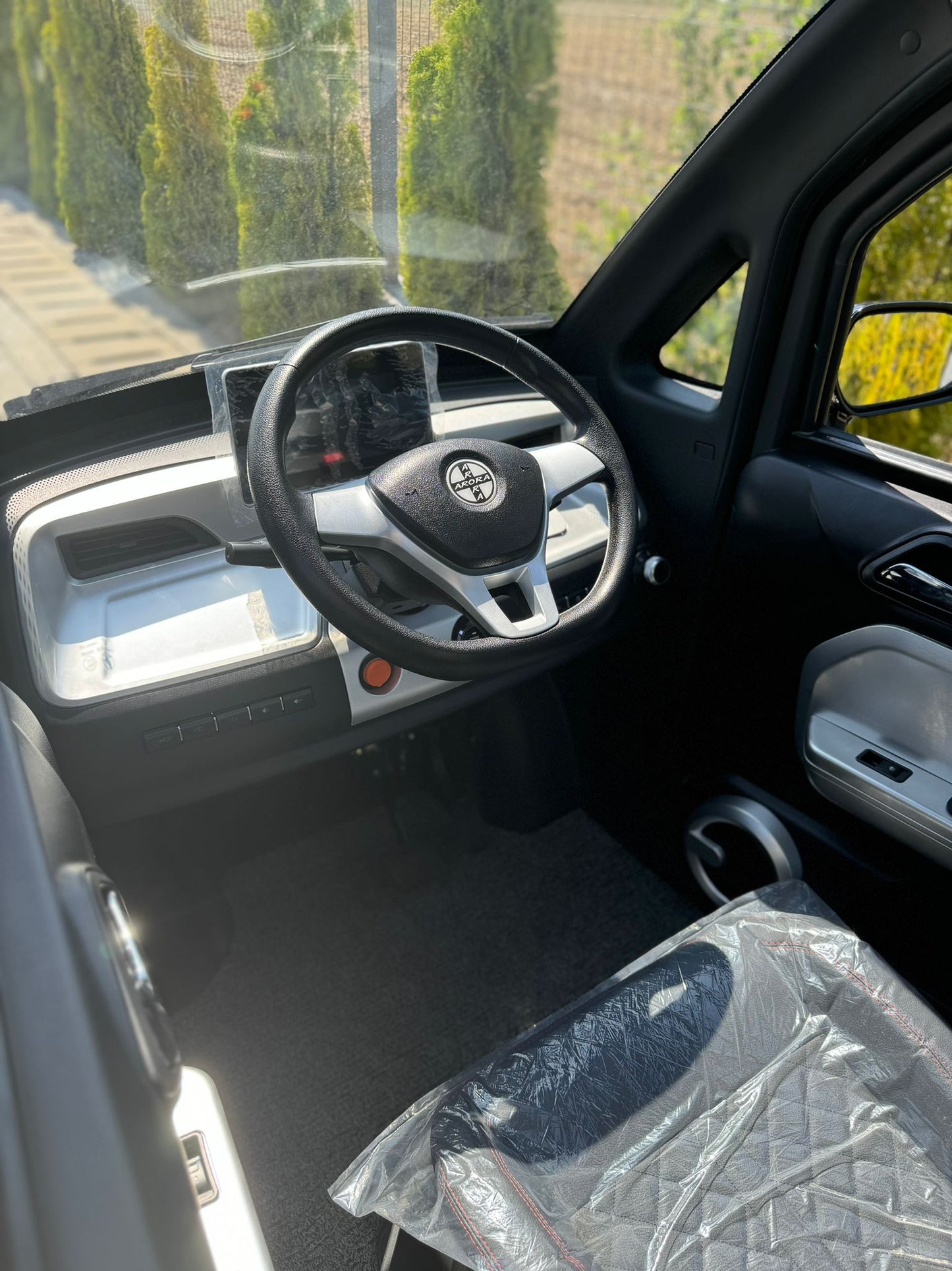 Mașină Electrică Fără Permis S1 ARORA, 2 Locuri, Viteză Maximă 25 km/h, Autonomie 70km, Motor 2000W, Baterie 72V 58Ah