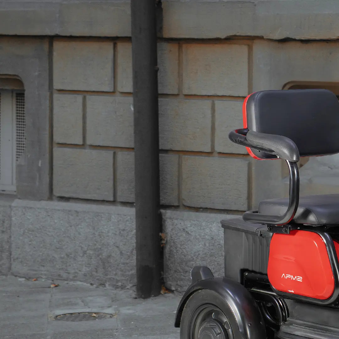 Tricicletă Electrică APEC APM2, Fără Permis, Roșie, Motor 1000W, Baterie VRLA GEL 60V 20Ah, Autonomie 36 km, Viteză 25 km/h