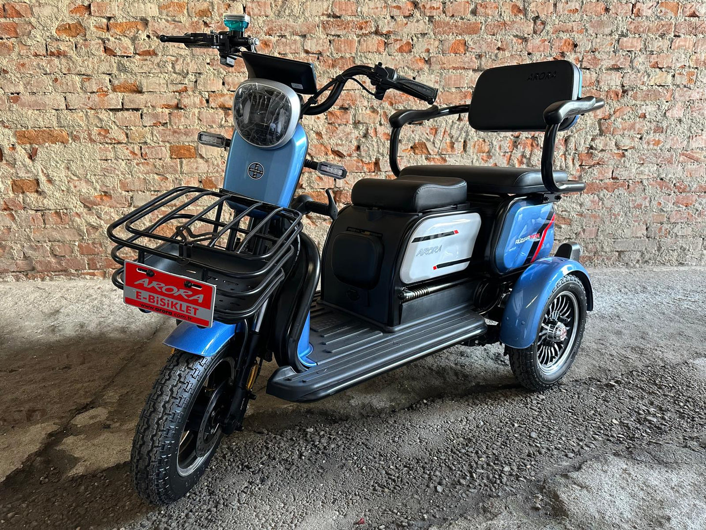 Tricicletă Electrică RUZGAR ARORA Fără Permis, Viteză Maximă 25km/h, Autonomie 45km, Motor 650W, Baterie 60V 20Ah