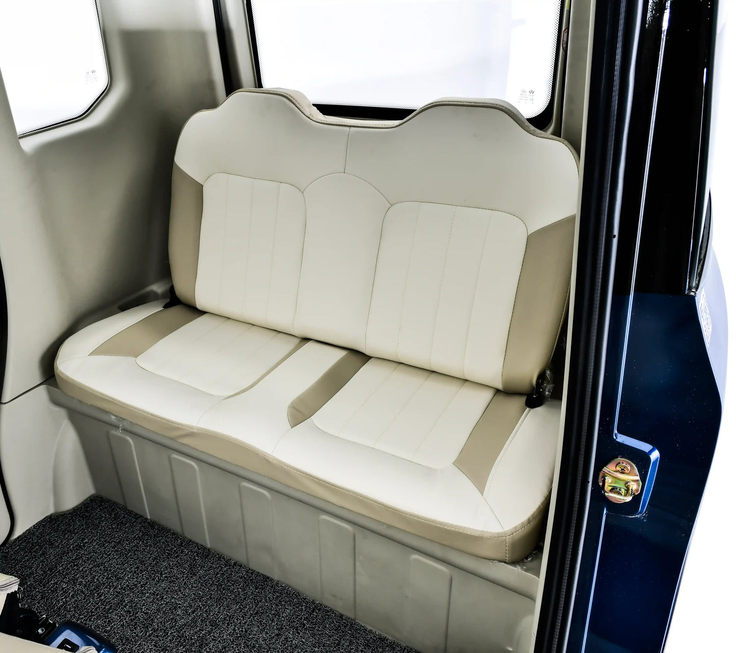 Mașină Electrică Fără Permis Arora S2, 4 Locuri, Viteză Maximă 25 km/h, Autonomie 80km, Motor 4000W, Baterie 72V 100Ah