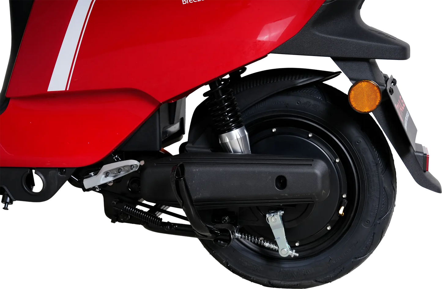 Scuter electric Geeli Breeze cu autonomie de 50 km