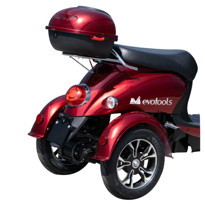 EvoTools GOE roșu văzut din spate, cu cutie de portbagaj