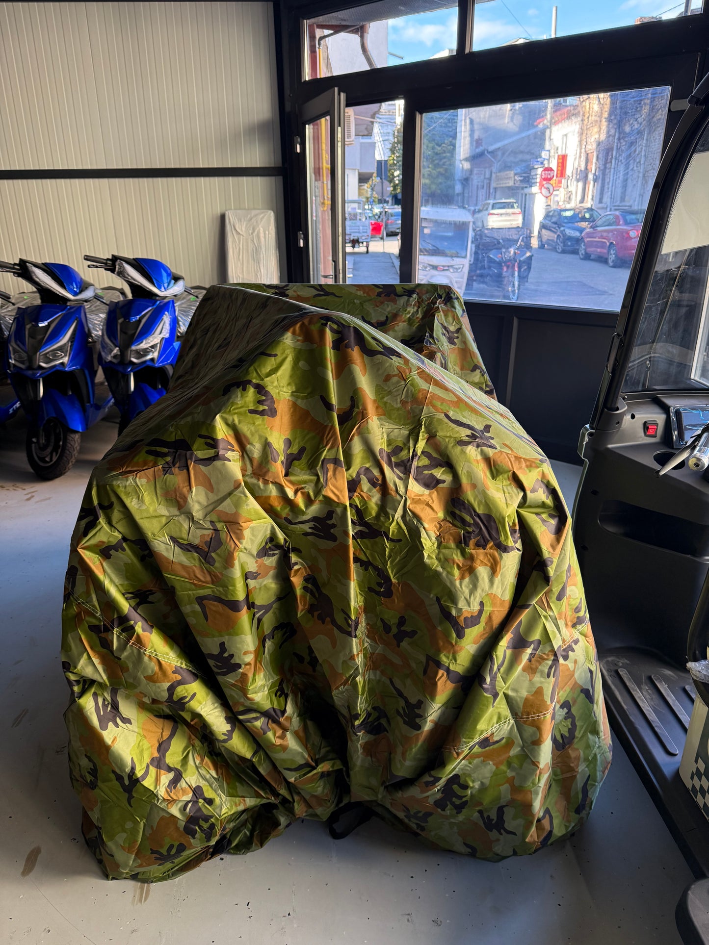 Prelată ATV OEM, Culoare Camuflaj, 256x150x150 cm, Rezistentă la Intemperii