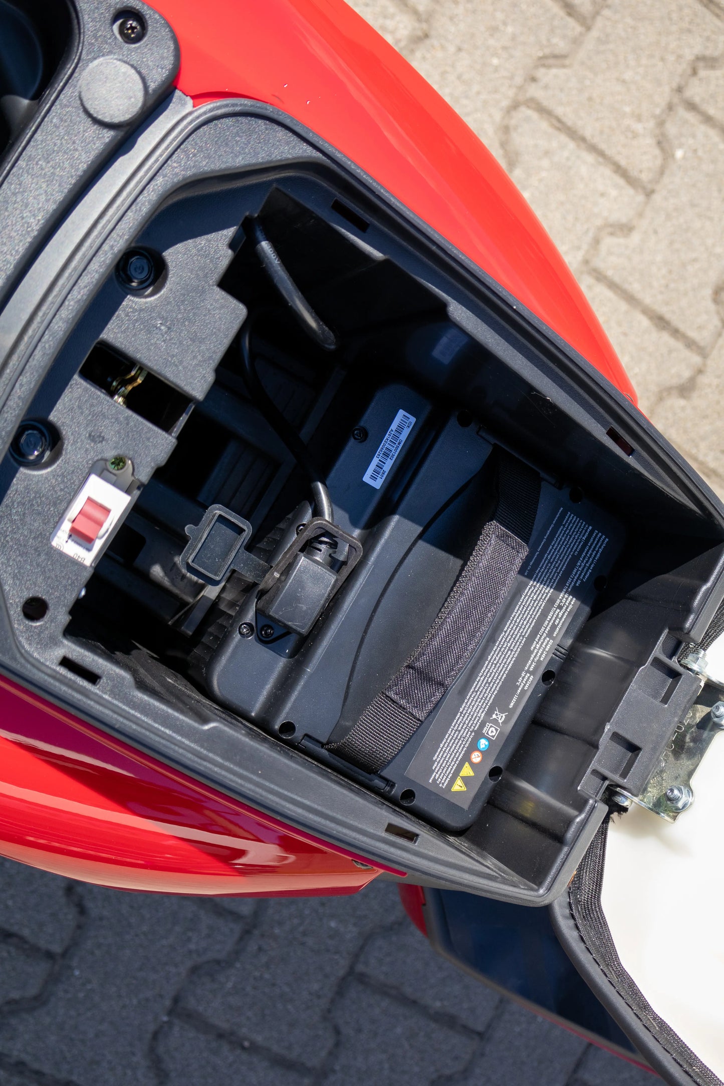 Scuter electric Geeli Breeze – fără permis, baterie detașabilă