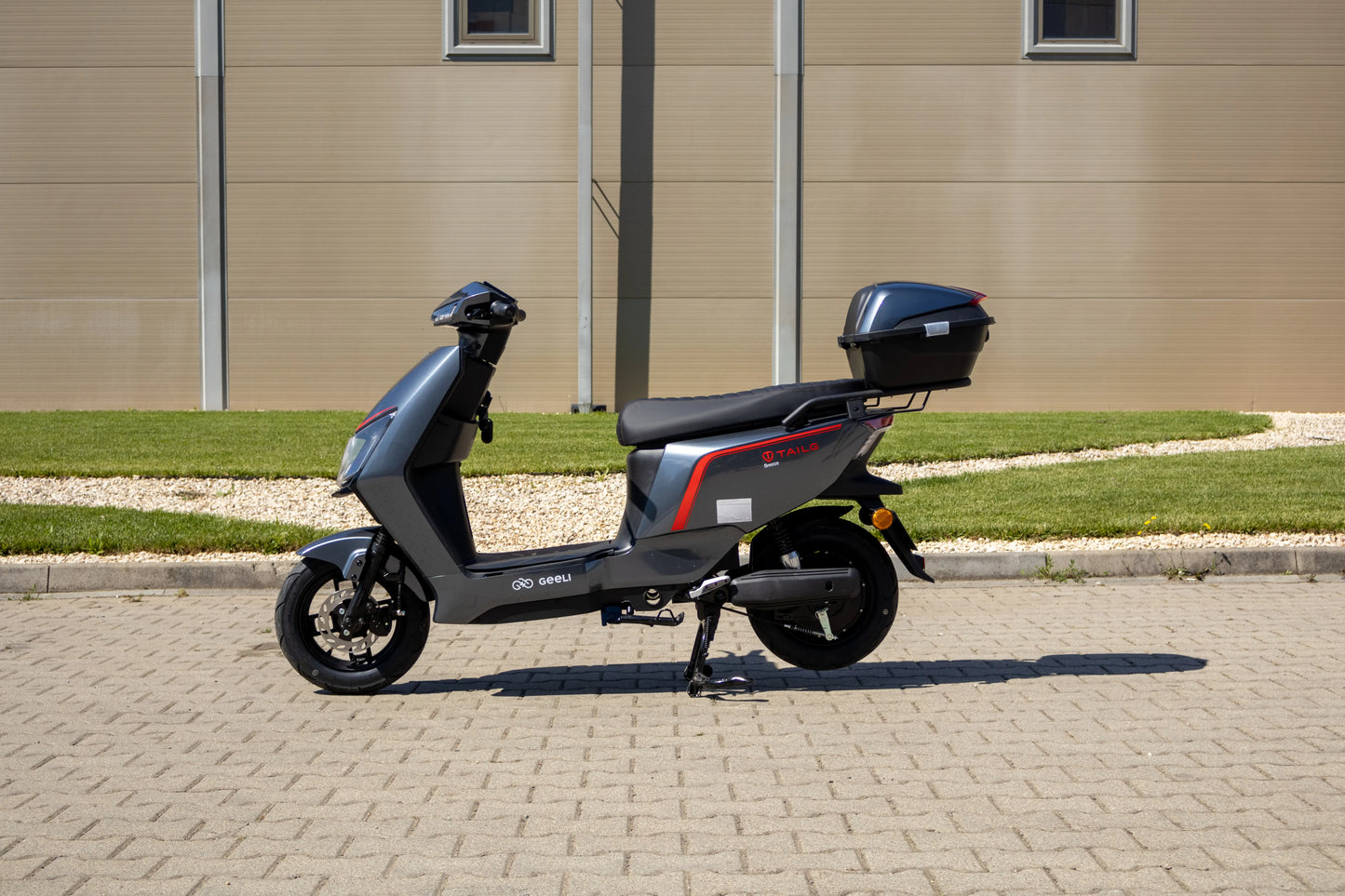 Scuter electric Geeli Breeze – fără permis, baterie detașabilă
