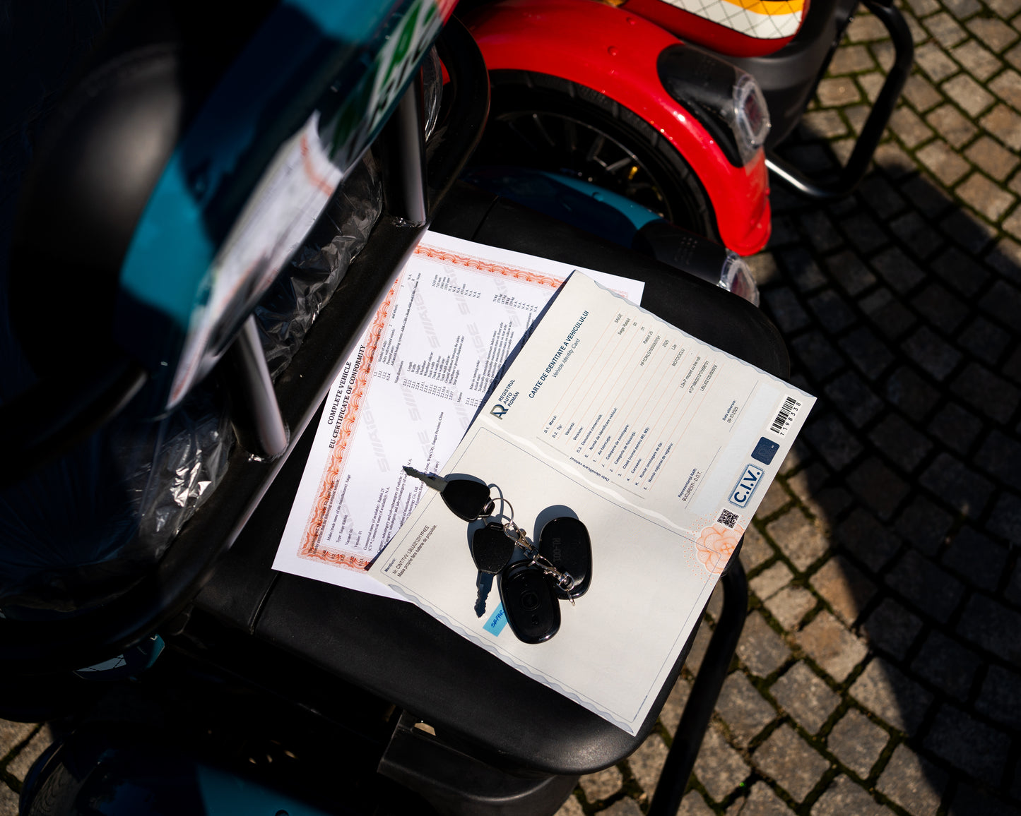 Tricicletă Electrică Rotakt Safari, Fără Permis, Motor 1000W, Viteză Maximă 25km/h, Autonomie 62 km, Baterie 60V 20Ah, Greutate Maximă 187 kg