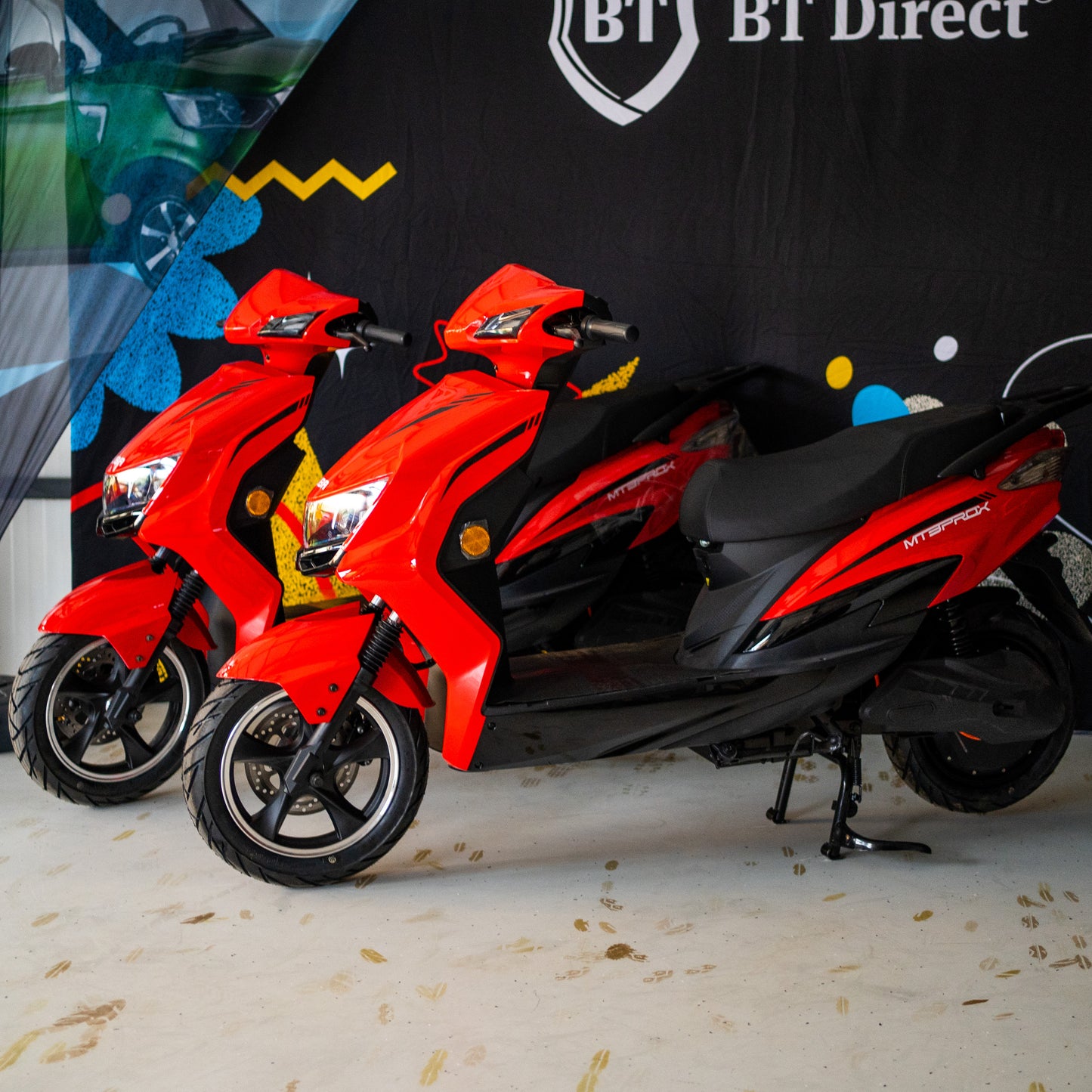 Scuter Electric Fără Permis Kuba MT3 PRO X, Viteză Maximă 25 km/h, Motor 3000W, Autonomie 80-100km, Baterie 72V 20Ah