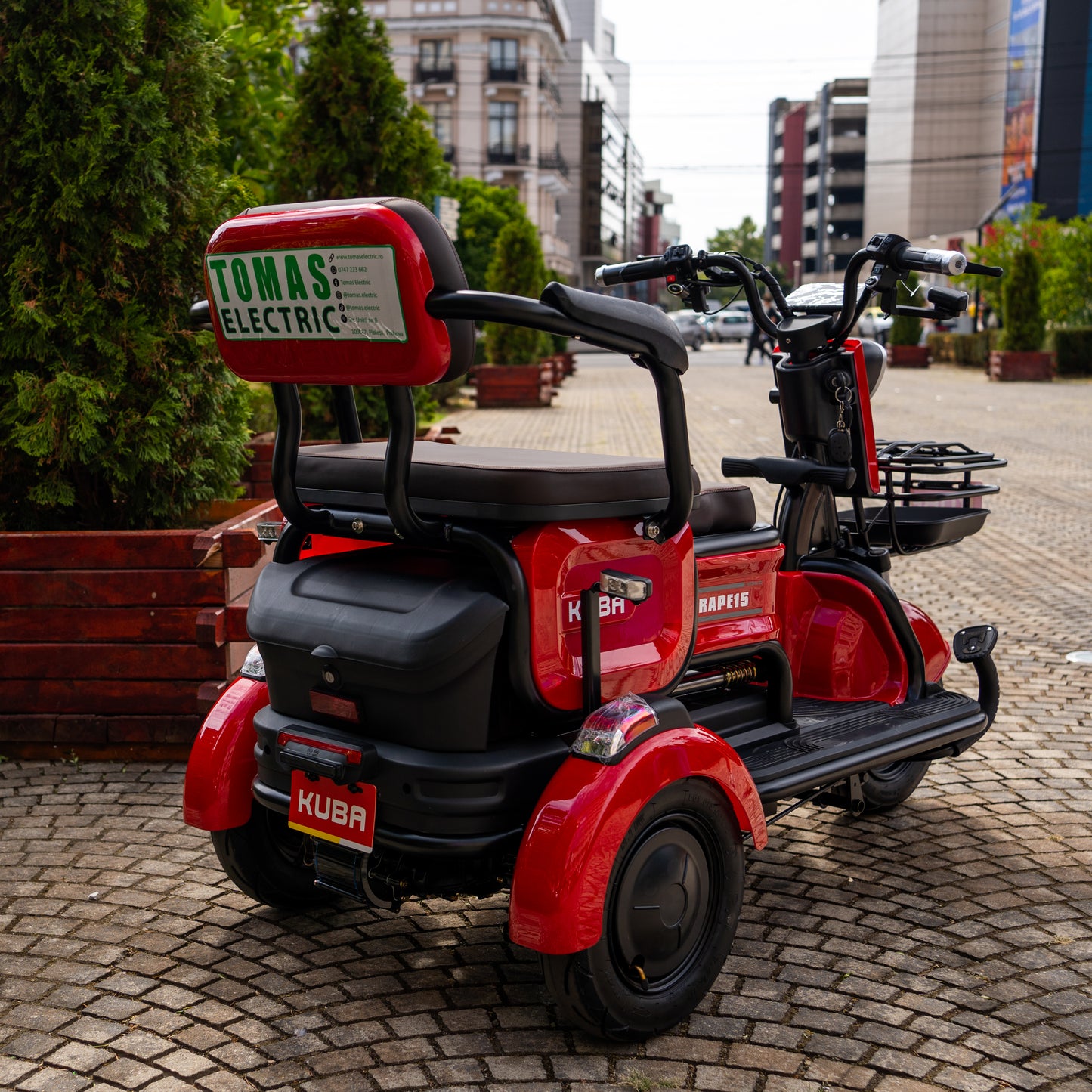 Tricicletă Electrică GRAPE 15, Fără Permis, Viteză Maximă 25 km/h, Autonomie 45km, Motor 500W, Baterie 60V 20Ah