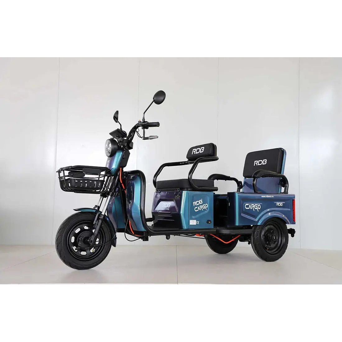 Triciclu Electric Fără Permis RDB CARGO, Motor 2000W, Viteză Maximă 25 km/h, Autonomie 55km, 2 Locuri