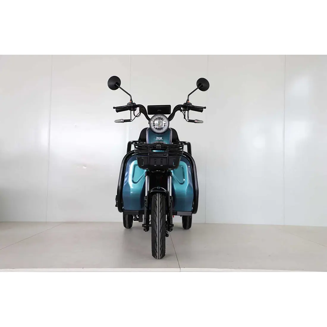 Triciclu Electric Fără Permis RDB CARGO, Motor 2000W, Viteză Maximă 25 km/h, Autonomie 55km, 2 Locuri