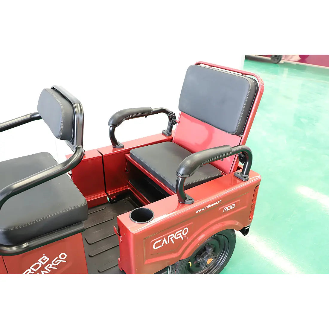 Triciclu Electric Fără Permis RDB CARGO, Motor 2000W, Viteză Maximă 25 km/h, Autonomie 55km, 2 Locuri