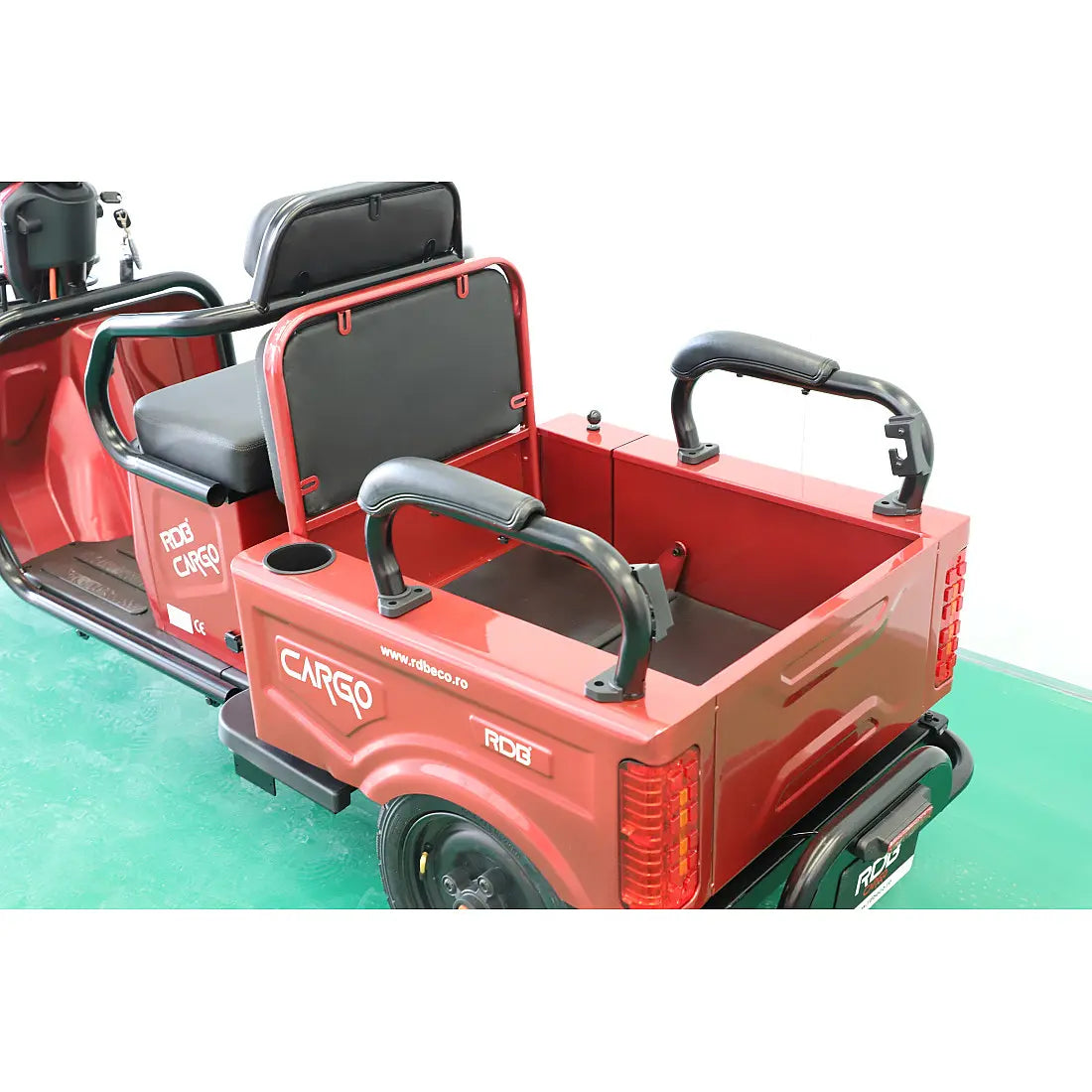 Triciclu Electric Fără Permis RDB CARGO, Motor 2000W, Viteză Maximă 25 km/h, Autonomie 55km, 2 Locuri