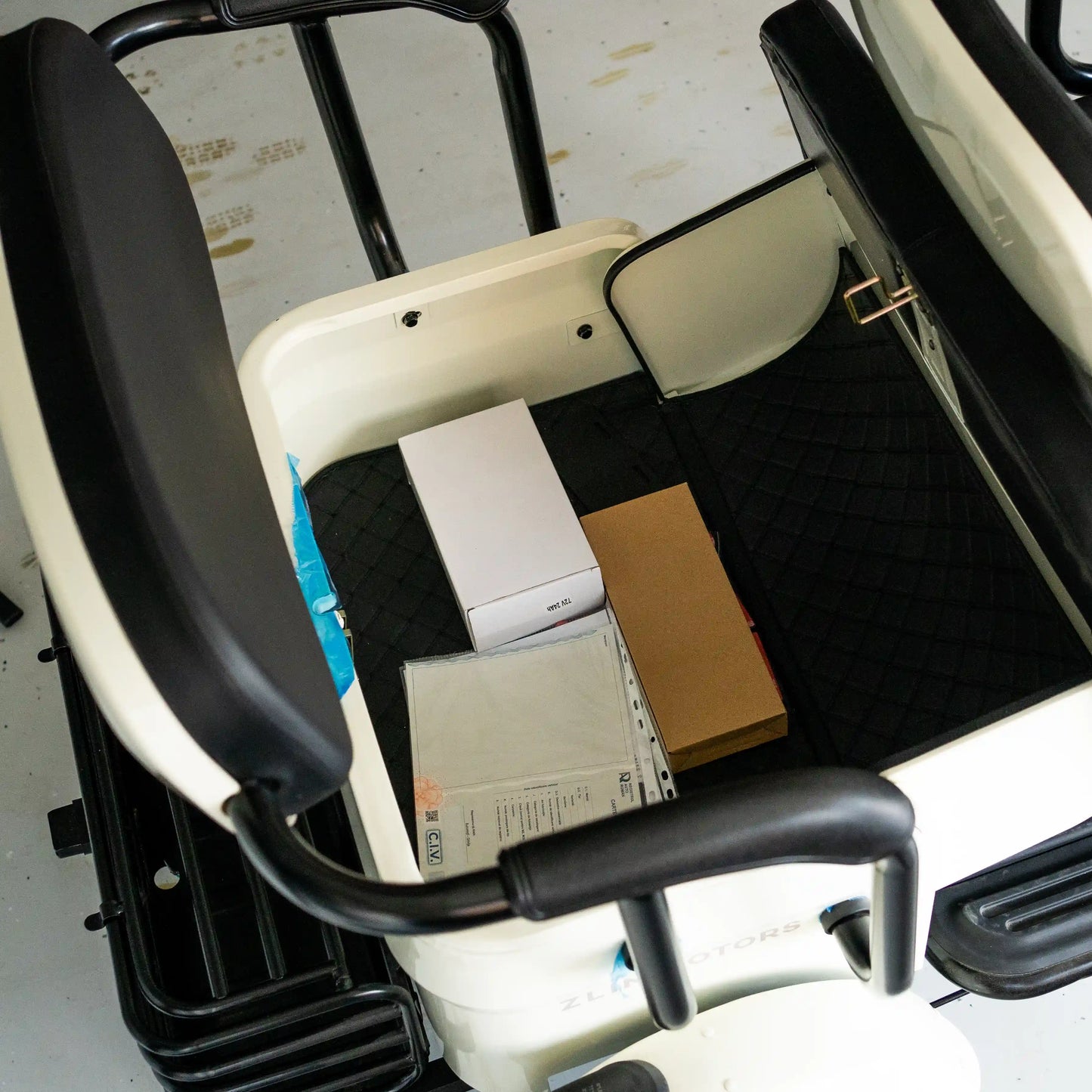 Tricicletă Electrică Saige V6 Fără Permis, Viteză Maximă 25 km/h, Motor 1800W, Autonomie 70km, Baterie 72V 20Ah