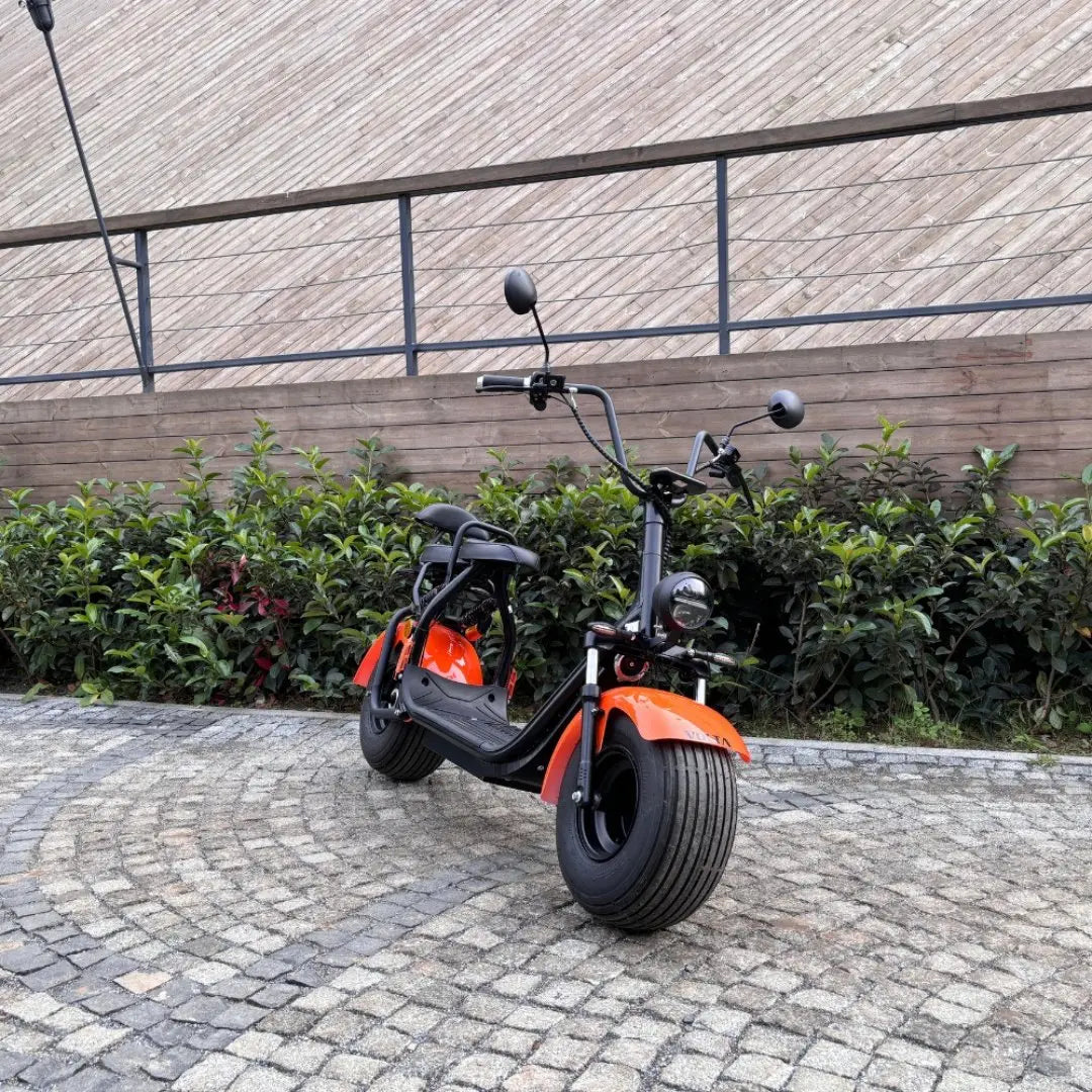 Scuter Electric Fără Permis Voltarom SE-03 CityCoco PRO Tip Harley, Motor 1500W, Autonomie 59km, Baterie 72V 20Ah