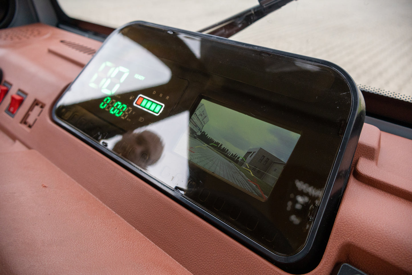 Tricicletă Electrică Skyjet E-Kamyonet Sky Van Fără Permis, Viteză Maximă 25 km/h, Cabină, Benă Basculabilă, Autonomie 60km, Motor 3000W, Baterie 72V 45Ah