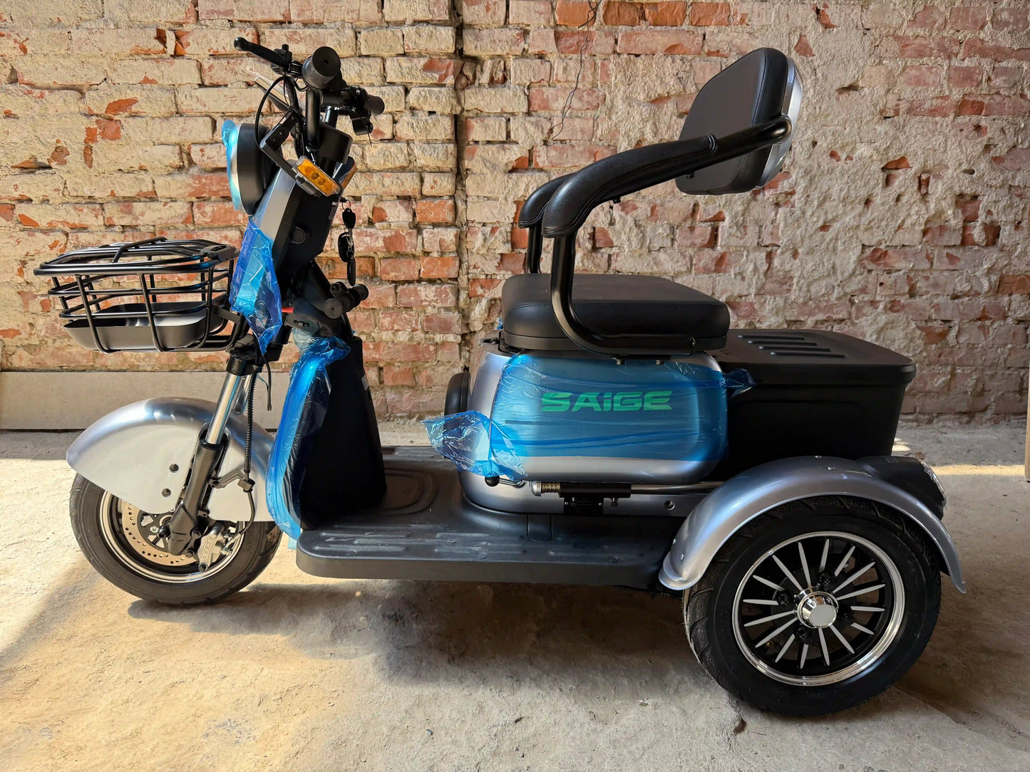 Tricicletă Electrică Saige A2 Rabbit Fără Permis, Viteză Maximă 25 km/h, Motor 1000W, Autonomie 70km, Baterie 60V 20Ah