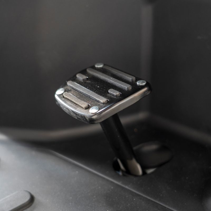 Pedala de frână la PILOT 3070A