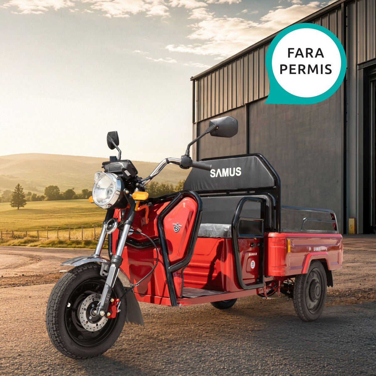 Samus Ranger roșu, vedere din față-stânga a triciclului electric fără permis