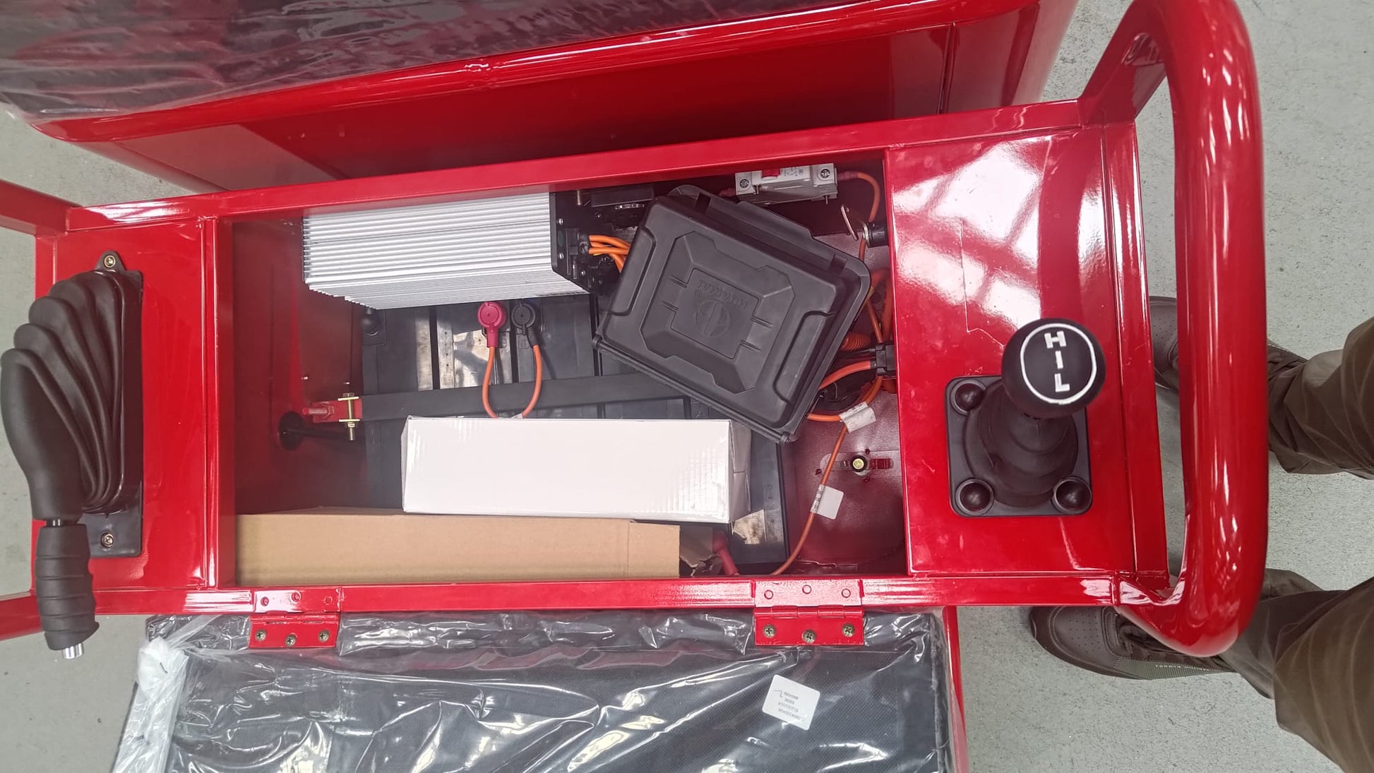 Acumulatori și controler sub șezut la Rotakt Nautilus Ultra