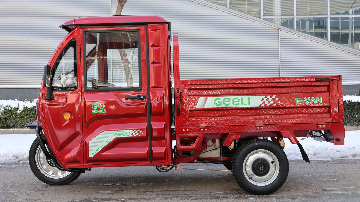 Triciclu electric Geeli E-Van, vedere laterală completă, cabină și benă