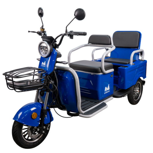 Triciclu electric 2 persoane fără permis EvoTools BENDIS TRCC1200 albastru, vedere din față cu coșul frontal